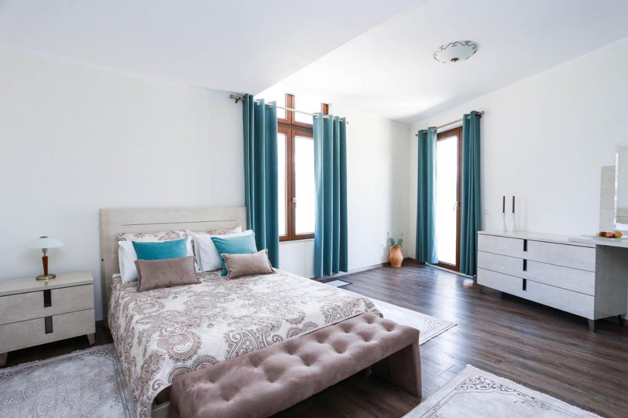 Villa Semiramis Тиват Екстер'єр фото