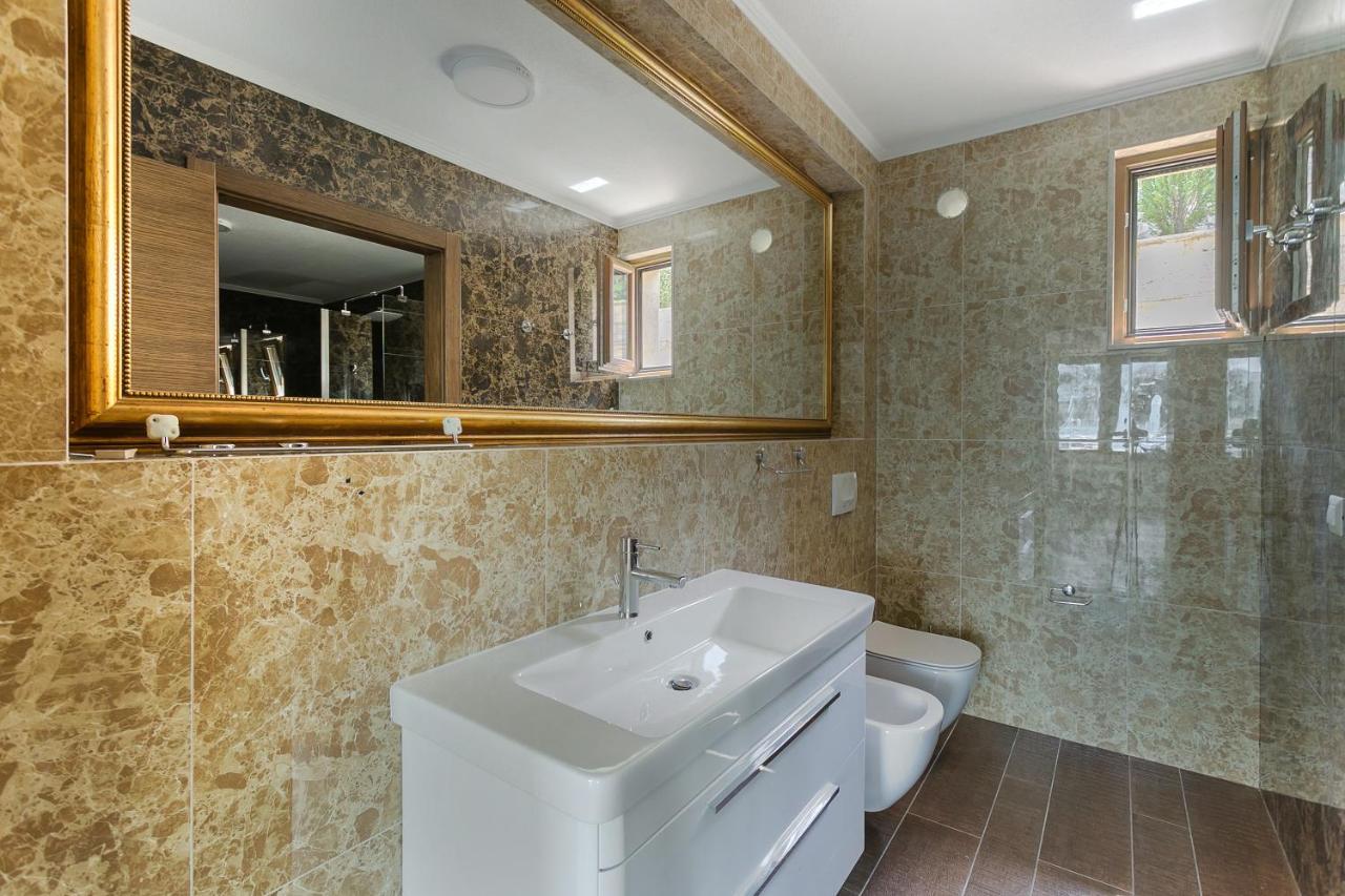 Villa Semiramis Тиват Екстер'єр фото